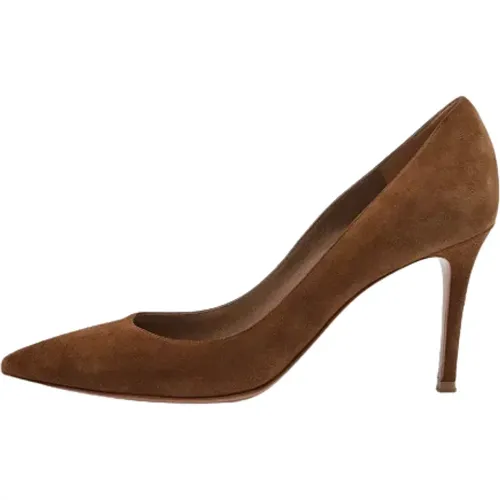 Pre-owned Pumps, female, , Size: 8 1/2 US Pre-owned Suede heels - Gianvito Rossi Pre-owned - Modalova