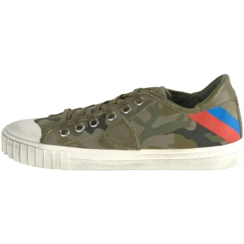 Sneakers, male, , Size: 7 US Leather Camo Sneaker Men - Philippe Model - Modalova