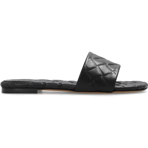 Sliders, female, , Size: 10 US Amy leather slides - Bottega Veneta - Modalova