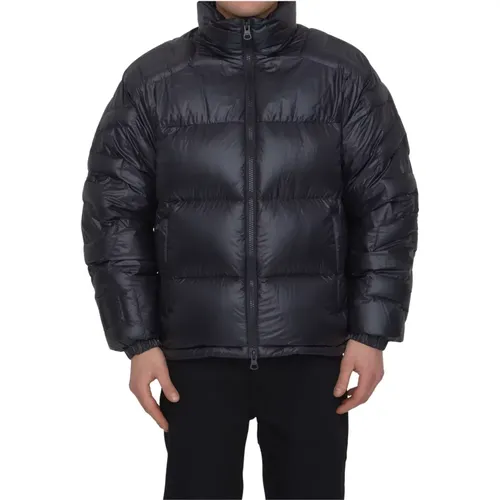 Quilted Nylon Puffer Jacket Ss23 , male, Sizes: L - Burberry - Modalova