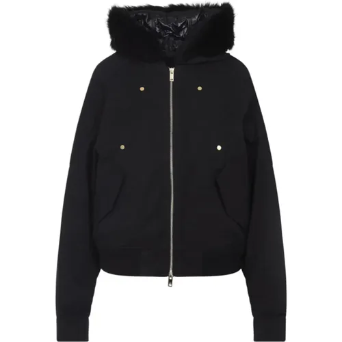 Down Jackets, female, , Size: XS Hooded Bomber Jacket - Moose Knuckles - Modalova