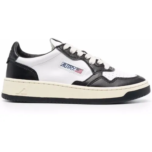 Medalist Low Sneakers , female, Sizes: 8 UK, 12 UK, 7 UK, 4 UK, 9 UK, 3 UK, 5 UK, 11 UK, 2 UK - Autry - Modalova