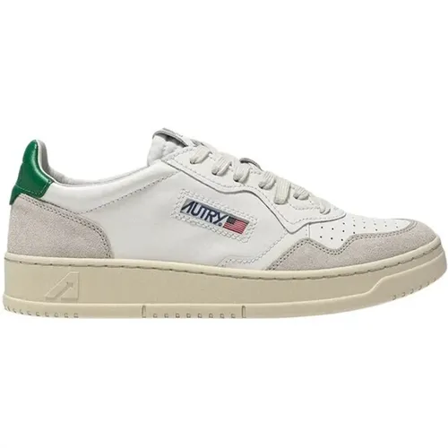 Medalist Low Sneakers , male, Sizes: 9 UK, 6 UK, 10 UK, 11 UK, 7 UK, 8 UK, 12 UK - Autry - Modalova