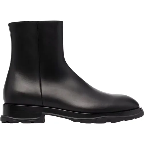 Chelsea Boots, male, , Size: 7 1/2 US Slim Tread Chelsea Boots - alexander mcqueen - Modalova