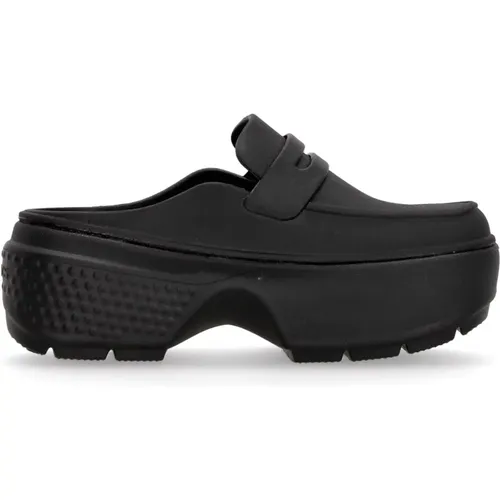 Clogs, male, , Size: 4 US Stomp Loafer Trendy Slip-on Design - Crocs - Modalova