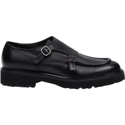 Triumph Shoe , male, Sizes: 6 UK - Doucal's - Modalova