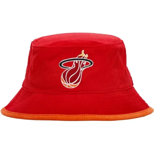 Hats, male, , Size: XL Miami Heat Velvet Bucket Hat - Mitchell & Ness - Modalova