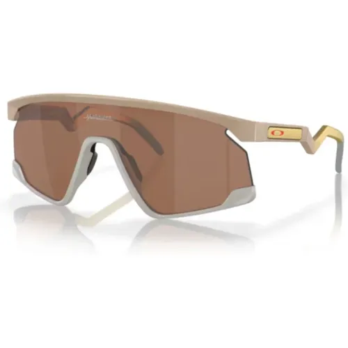 Sportliche Sonnenbrille für Outdoor-Aktivitäten - Oakley - Modalova