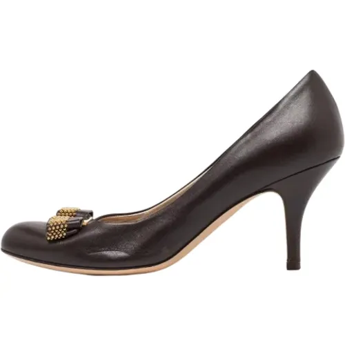 Pre-owned Pumps, female, , Size: 7 US Pre-owned Leather heels - Salvatore Ferragamo Pre-owned - Modalova