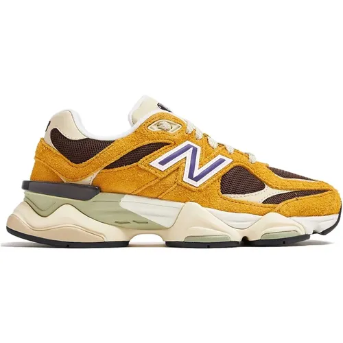 Suede Sneaker Butterscotch/Dark Mushroom Design - New Balance - Modalova