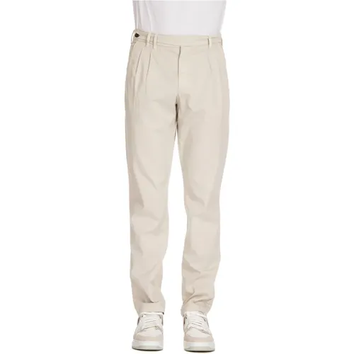 Chinos, male, , Size: W30 Trousers - Eleventy - Modalova