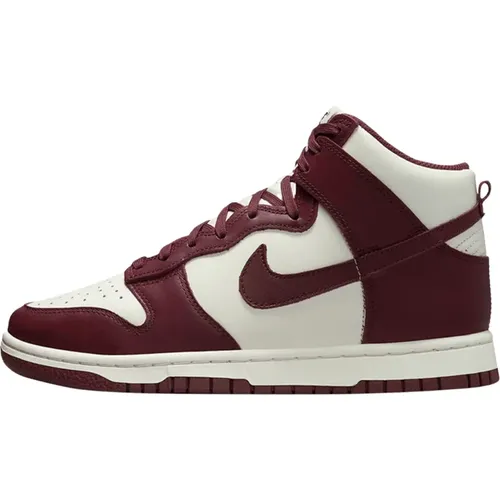 Burgundy Crush High-Top Sneakers , Damen, Größe: 36 EU - Nike - Modalova