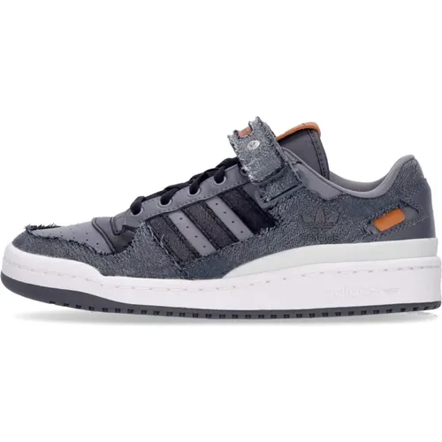 Low Five Sneaker Lace Closure , male, Sizes: 12 2/3 UK, 11 1/3 UK, 10 UK, 8 UK, 12 UK, 10 2/3 UK, 9 1/3 UK, 6 UK - Adidas - Modalova