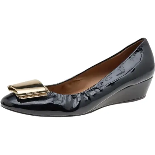 Pre-owned Pumps, female, , Size: 7 1/2 US Pre-owned Leather heels - Salvatore Ferragamo Pre-owned - Modalova