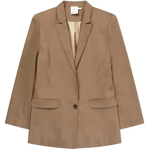 Blazers, female, , Size: 2XS Classic Camel Blazer with Flap Pockets - Munthe - Modalova