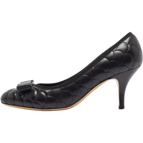 Pre-owned Pumps, female, , Size: 6 1/2 US Pre-owned Leather heels - Salvatore Ferragamo Pre-owned - Modalova