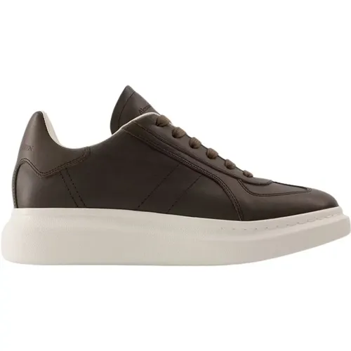 Leather Oversized Sneakers , male, Sizes: 6 UK, 8 UK, 9 UK, 7 UK - alexander mcqueen - Modalova