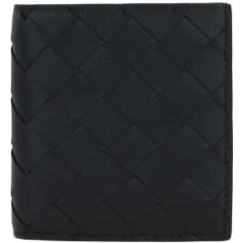 Leather Bi-Fold Wallet with Intrecciato Motif , male, Sizes: ONE SIZE - Bottega Veneta - Modalova