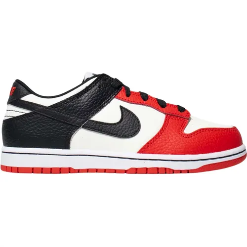 Limited Edition Dunk Low EMB NBA , female, Sizes: 2 1/2 UK, 7 UK, 4 1/2 UK, 5 UK, 3 UK, 5 1/2 UK, 6 UK, 3 1/2 UK - Nike - Modalova