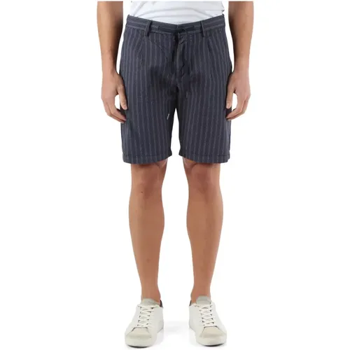 Striped Cotton Bermuda Shorts Alvin , male, Sizes: L, XL, S, 2XL, M - At.P.Co - Modalova