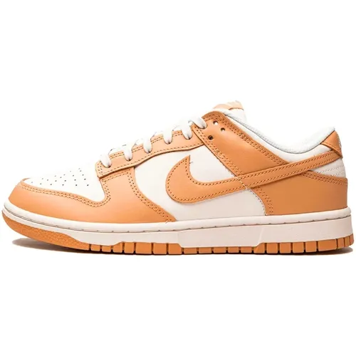 Retro Dunk Low Sneaker , female, Sizes: 3 1/2 UK, 9 UK, 9 1/2 UK - Nike - Modalova