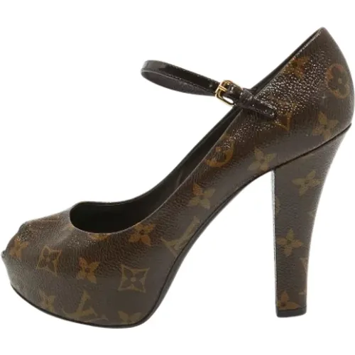 Pre-owned Pumps, female, , Size: 7 1/2 US Pre-owned Coated canvas heels - Louis Vuitton Vintage - Modalova