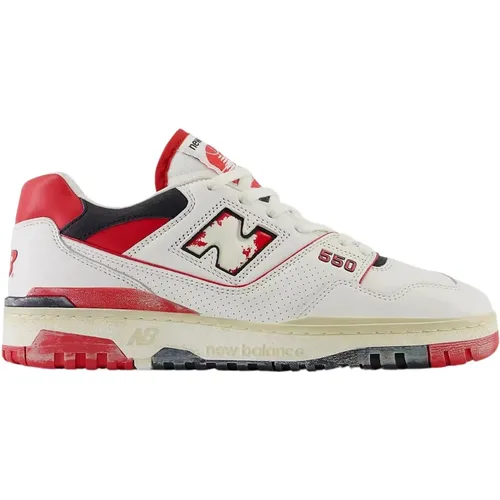 Red Sneakers with Streamlined Silhouette , male, Sizes: 3 1/2 UK, 11 UK, 4 1/2 UK, 10 UK, 6 UK, 8 UK, 6 1/2 UK, 10 1/2 UK, 9 UK, 12 1/2 UK, 8 1/2 UK, - New Balance - Modalova