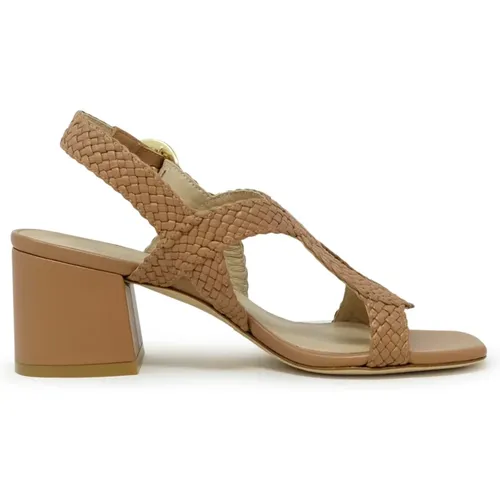 Tan Leather Slingback Sandals Ss24 , female, Sizes: 5 1/2 UK, 2 1/2 UK - Stuart Weitzman - Modalova