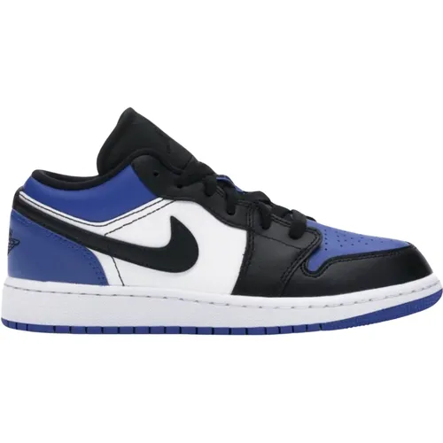 Limited Edition Air Jordan 1 Low , male, Sizes: 6 UK, 2 UK, 2 1/2 UK, 3 1/2 UK, 5 UK, 4 UK, 4 1/2 UK - Nike - Modalova