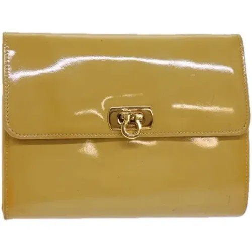 Pre-owned Clutches, female, , Size: ONE SIZE Pre-owned Coated canvas handbags - Salvatore Ferragamo Pre-owned - Modalova