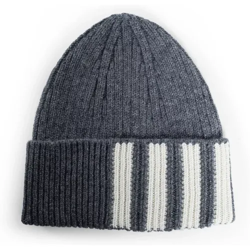 Cashmere Rib Hat with Signature Stripe , male, Sizes: ONE SIZE - Thom Browne - Modalova