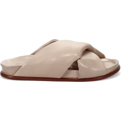 Leather Sandals , female, Sizes: 6 UK, 4 UK, 7 UK - Lorenzo Masiero - Modalova