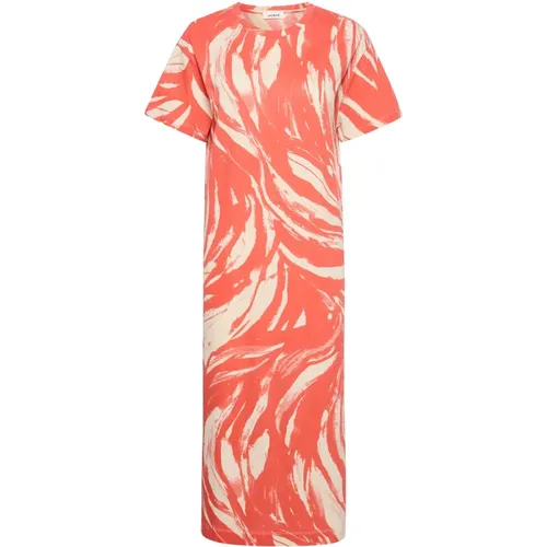 Maxi Dresses, female, , Size: S Coral Wave Sleeve Dress - Soaked in Luxury - Modalova