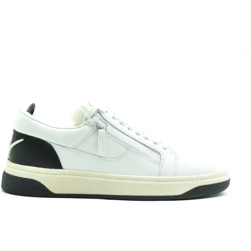 Stylish Sneakers for Men and Women , male, Sizes: 6 UK, 8 UK, 9 UK - giuseppe zanotti - Modalova