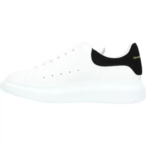 Leather sneakers , male, Sizes: 7 UK, 7 1/2 UK, 10 UK, 10 1/2 UK, 9 1/2 UK, 8 1/2 UK, 6 UK, 9 UK, 8 UK - alexander mcqueen - Modalova