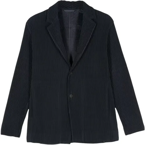 Blazers, male, , Size: XL Navy Plissé Effect Jacket - Issey Miyake - Modalova