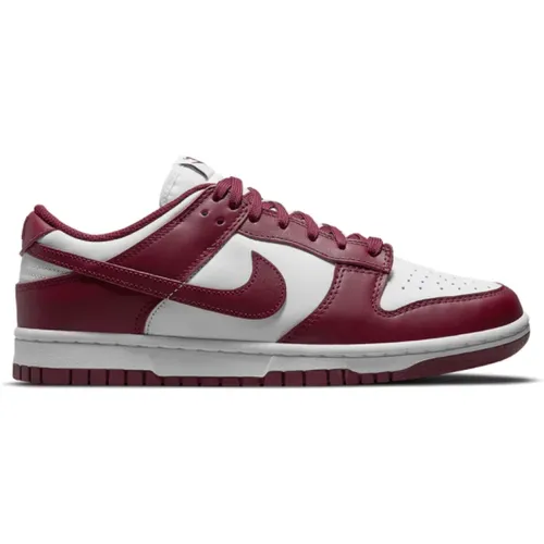 Sneakers, female, , Size: 8 1/2 US Vintage Dunk Low Bordeaux Sneakers - Nike - Modalova