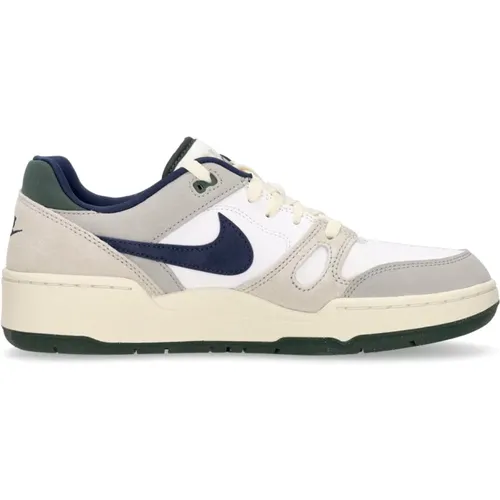 Low Force Sneaker White/Navy/Iron , male, Sizes: 6 UK, 10 UK, 7 UK, 8 1/2 UK - Nike - Modalova