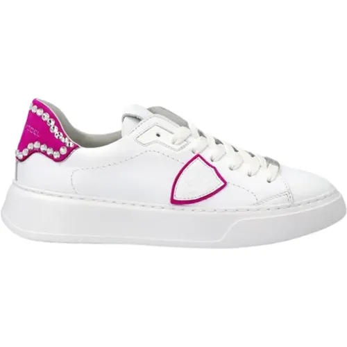 Temple Low Sneaker - Stylish Statement Shoes , female, Sizes: 7 UK, 4 UK - Philippe Model - Modalova