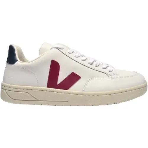 Leather sneakers , male, Sizes: 10 UK, 8 UK, 6 UK, 10 1/2 UK, 7 UK, 9 UK - Veja - Modalova