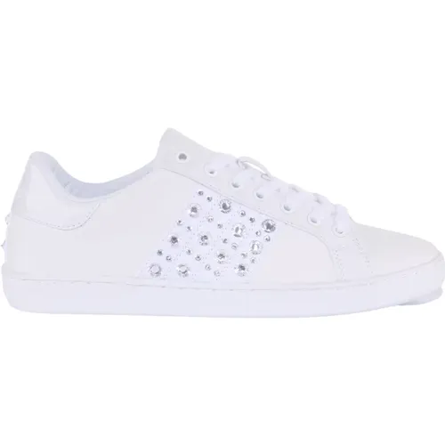 Studded Sneakers for Women , female, Sizes: 6 UK, 4 UK, 7 UK - Guess - Modalova