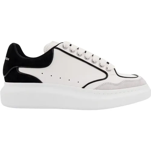 Sneakers, male, , Size: 6 1/2 US Contrasting Profile Leather Sneakers - alexander mcqueen - Modalova