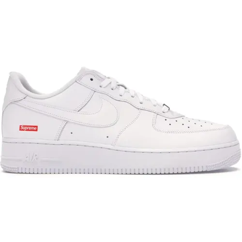 Supreme Air Force 1 Low , male, Sizes: 12 UK, 7 UK, 10 UK, 10 1/2 UK, 6 UK, 9 UK, 8 UK, 8 1/2 UK, 11 UK, 11 1/2 UK - Nike - Modalova