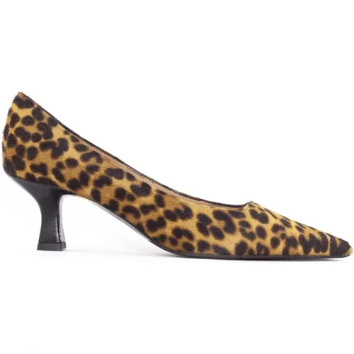 Leopard Print Pointed Heel Pumps , female, Sizes: 7 UK, 5 UK, 3 UK, 4 UK - Roberto Festa - Modalova