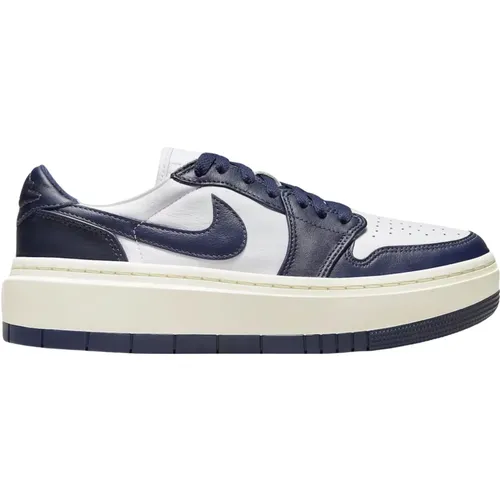 Elevate Low Midnight Navy Platform Sneaker , Herren, Größe: 36 1/2 EU - Nike - Modalova