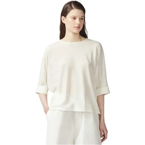 Motion T-shirt - Ultimate Comfort and Style , female, Sizes: M, S, L - Takaturna - Modalova