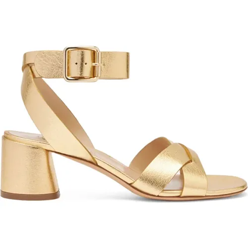 Goldene laminierte Sandale mit Cleo-Absatz , Damen, Größe: 40 1/2 EU - Casadei - Modalova