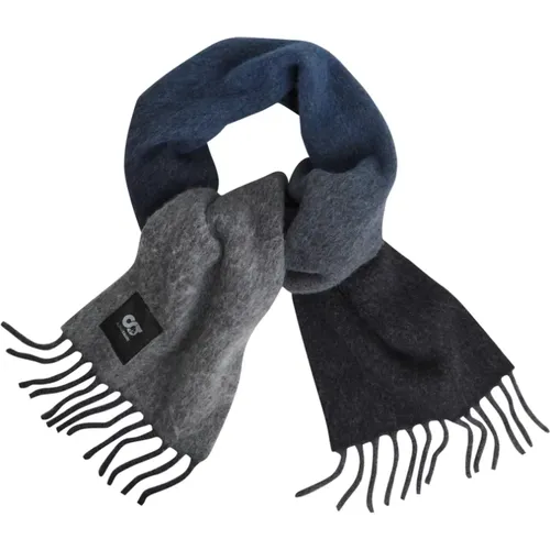 Scarves, male, , Size: ONE SIZE Stylish Scarfs Collection - AlphaTauri - Modalova