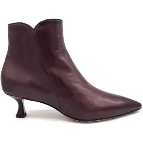 Heeled Boots, female, , Size: 6 US Burgundy Leather Ankle Boot Zipper Back - Mara Bini - Modalova