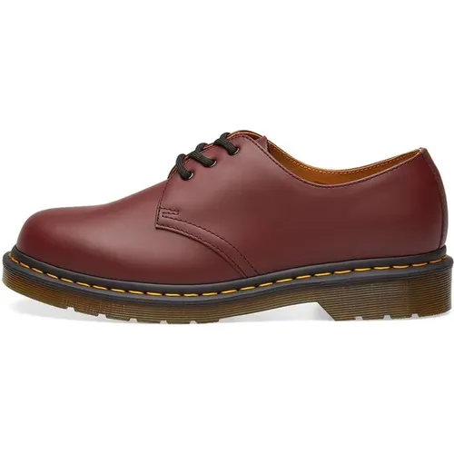 Business Shoes, male, , Size: 7 US Classic Cherry Shoes - Dr. Martens - Modalova